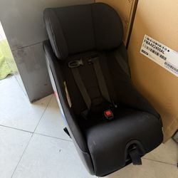 Clem Filo Convertible Car Seat 