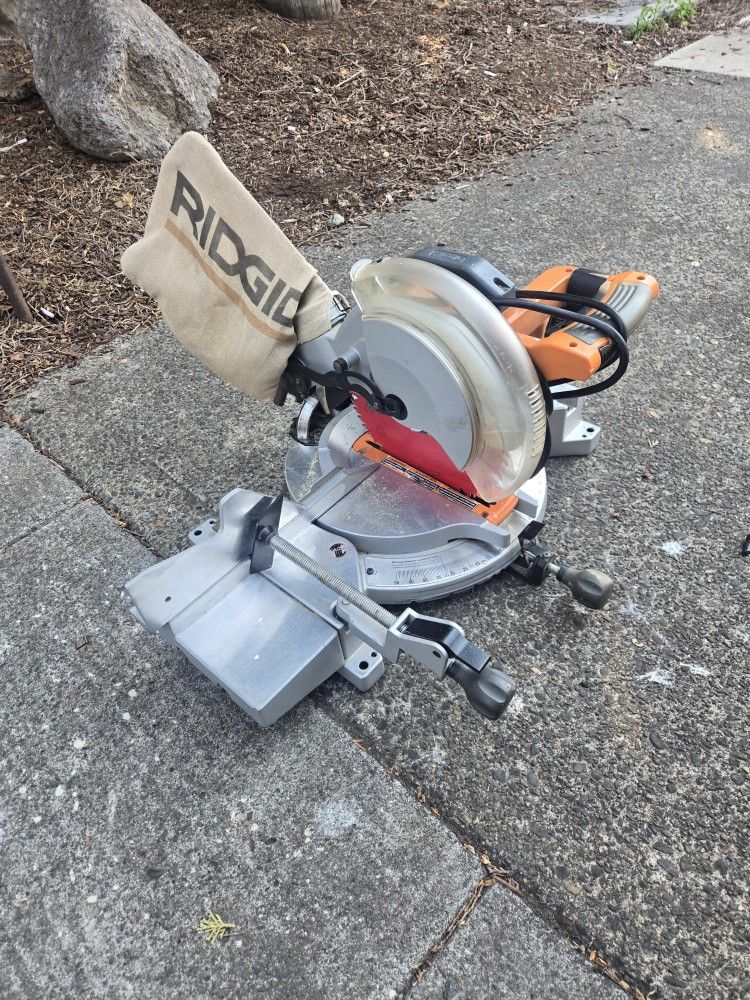 Rigid Miter Saw