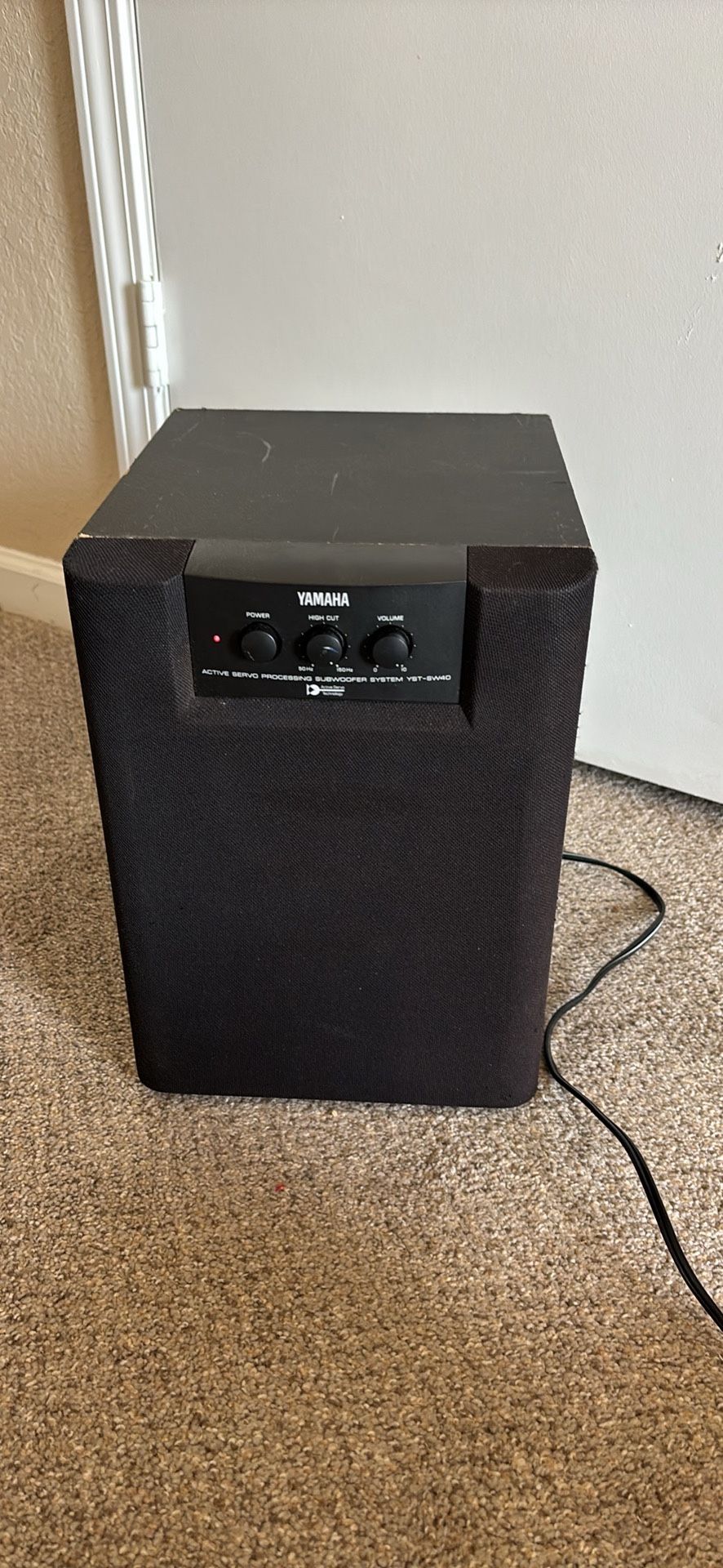 Yamaha Subwoofer (YST-SW40)