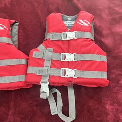US Coast Guard Approved Life Vest For 30-50lb New! Price Is For 1. Firm Price NO LOWER. Pick Up In Torrance 90505. All New Materials. Toddlers & Kids