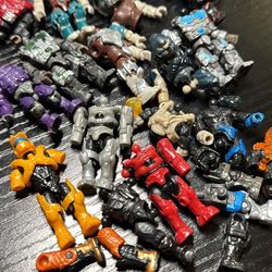 Lot Of Incomplete Mega Bloks Figs