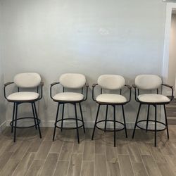 4 bar stools