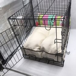 Large 20”x 17” Pet Crate w/ 2Comfy pillows! New!!