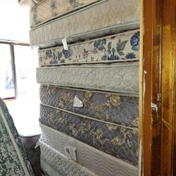 Beds! Camas! Completas ,King , Queen,Full, Twins