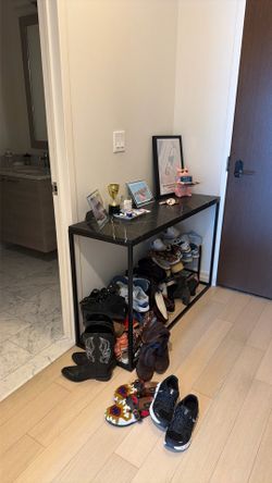 Marble entry table with free decor