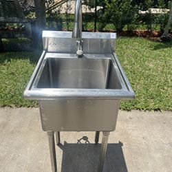 Trinity stainless steel utility sink with pull out faucet 