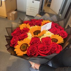 Sunflower Roses