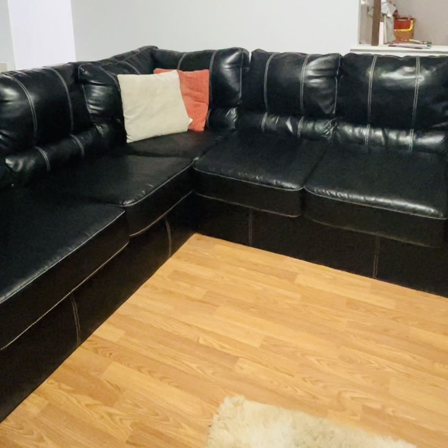 L Shaped Sectional Sofa - Black 