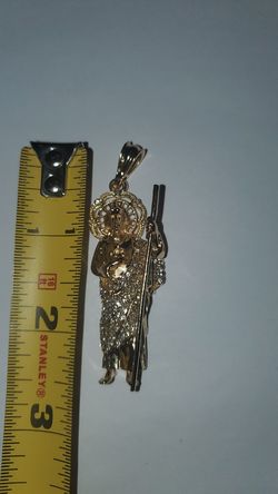 Dije de san judas de oro laminado con zirconia