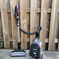 Eureka Power Nozzle Bagless Corded HEPA Filter Multisurface in Gray Canister Vacuum