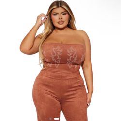 Size 2X Fashion Nova Faux Suede Pant Set