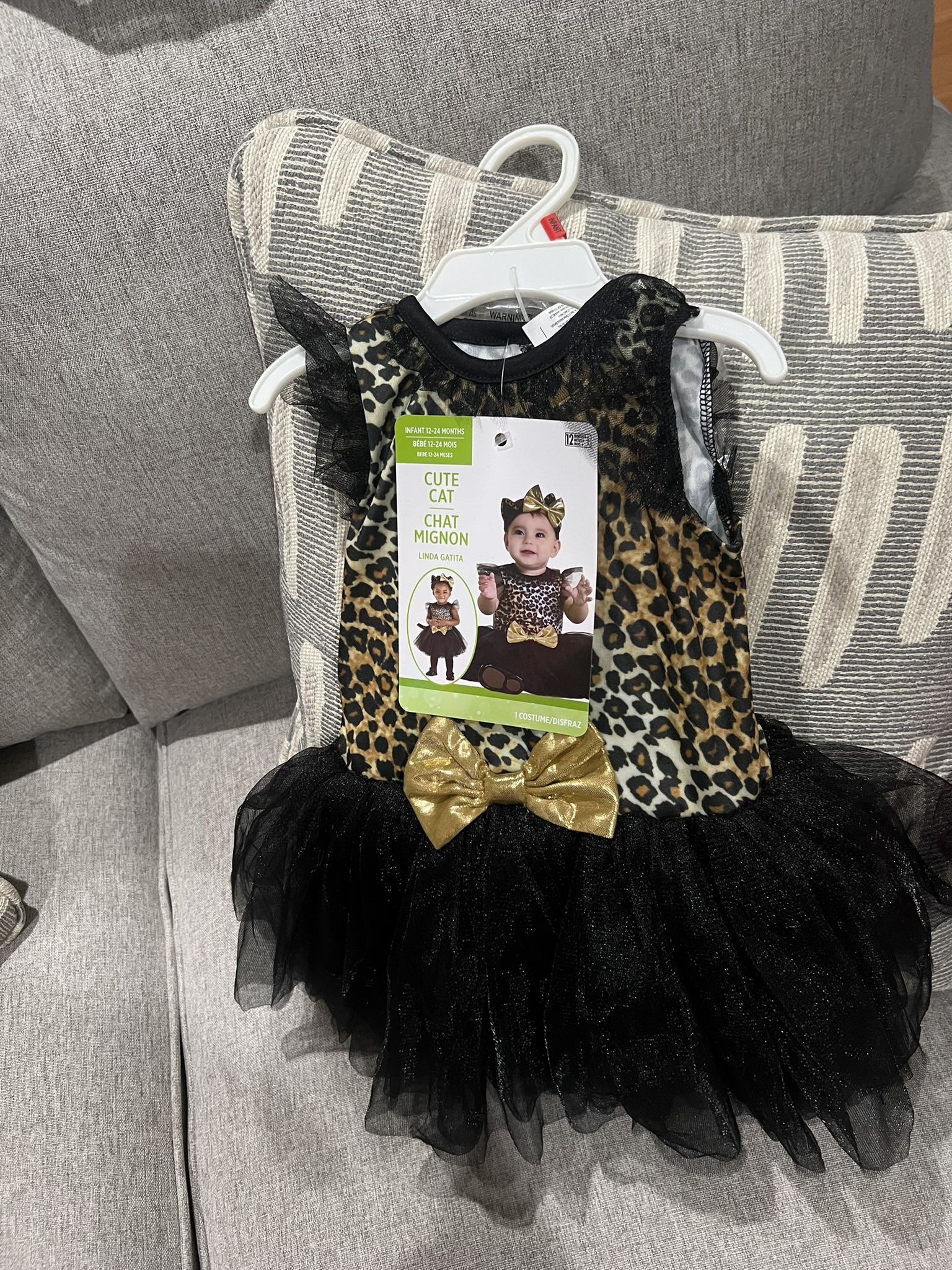 HALLOWEEN COSTUMES