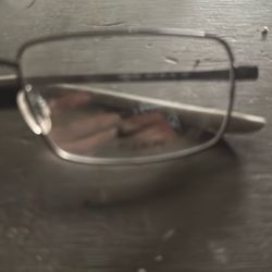 Woman And Men Glasses Frame 