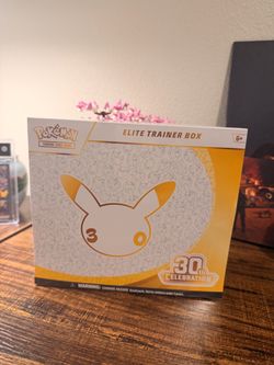 Pokemon 30th celebration etb