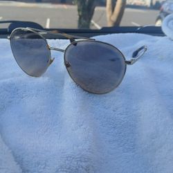 BURBERRY sunglasses