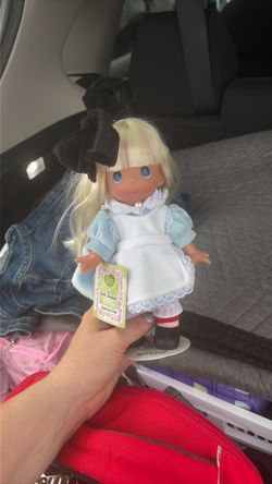 PRECIOUS MOMENTS ENCHANTED ALICE PICK UP ONLY