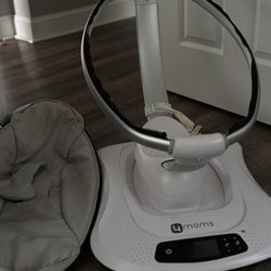 4moms MamaRoo Multi-Motion Swing