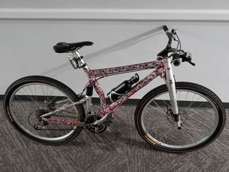 Uphill bicycle maverick  26 inch full suspension