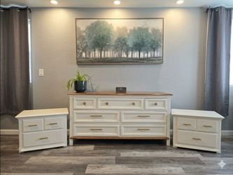 Refinished Vintage Thomasville Bedroom Set – Dresser & Nightstands
