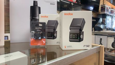 Godox iT32 for Sony