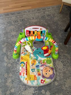 Miscellaneous baby stuff - free
