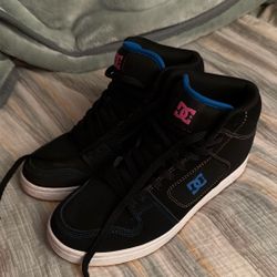 DC Sneakers