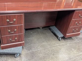 Cherrywood Hekman Desk With Brass Pulls