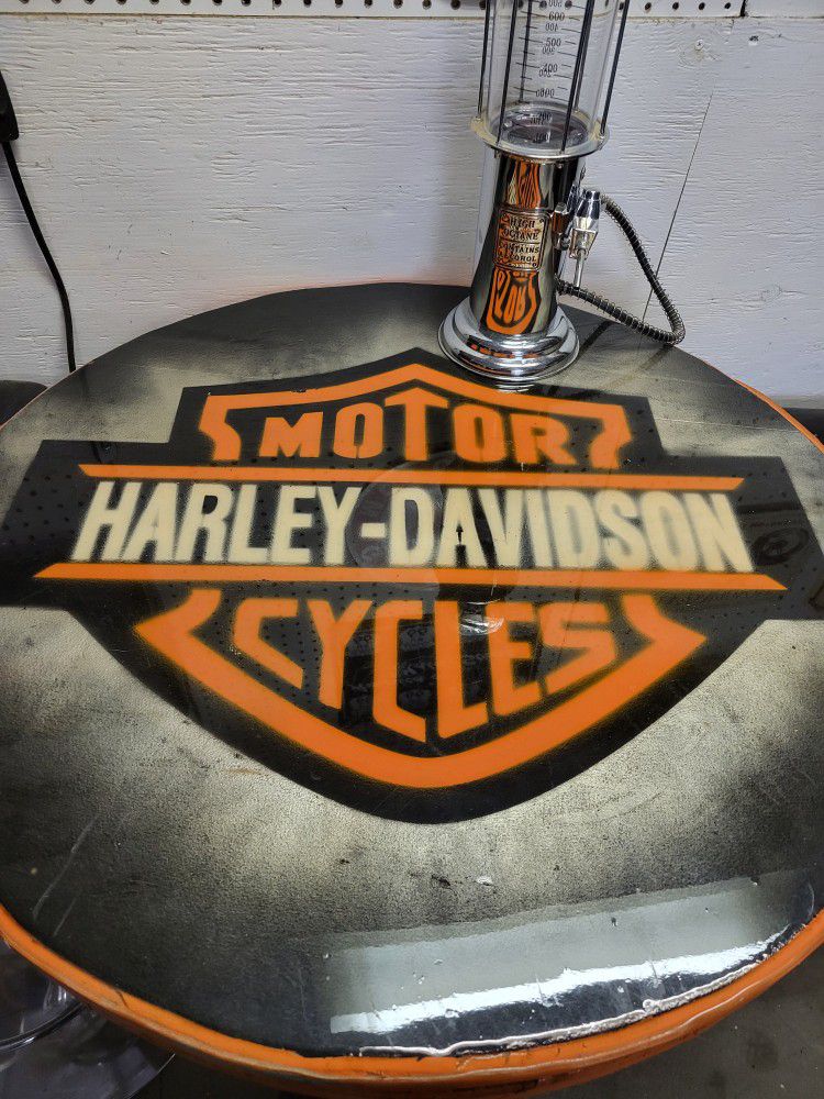 Harley Davidson Table And Stools