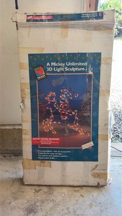 Lights Mickey Mouse on a reindeer