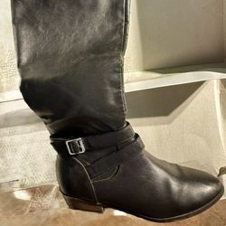 LIKE NEW WOMEN’S SIZE 9 BLACK BOOTS