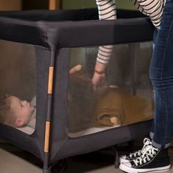 Maxi-Cosi Swift Portable Playard