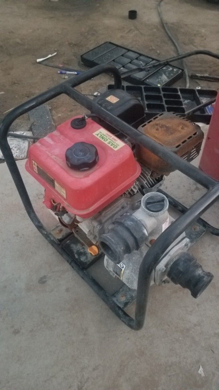 PREDATOR WATER Pump Used 2" 