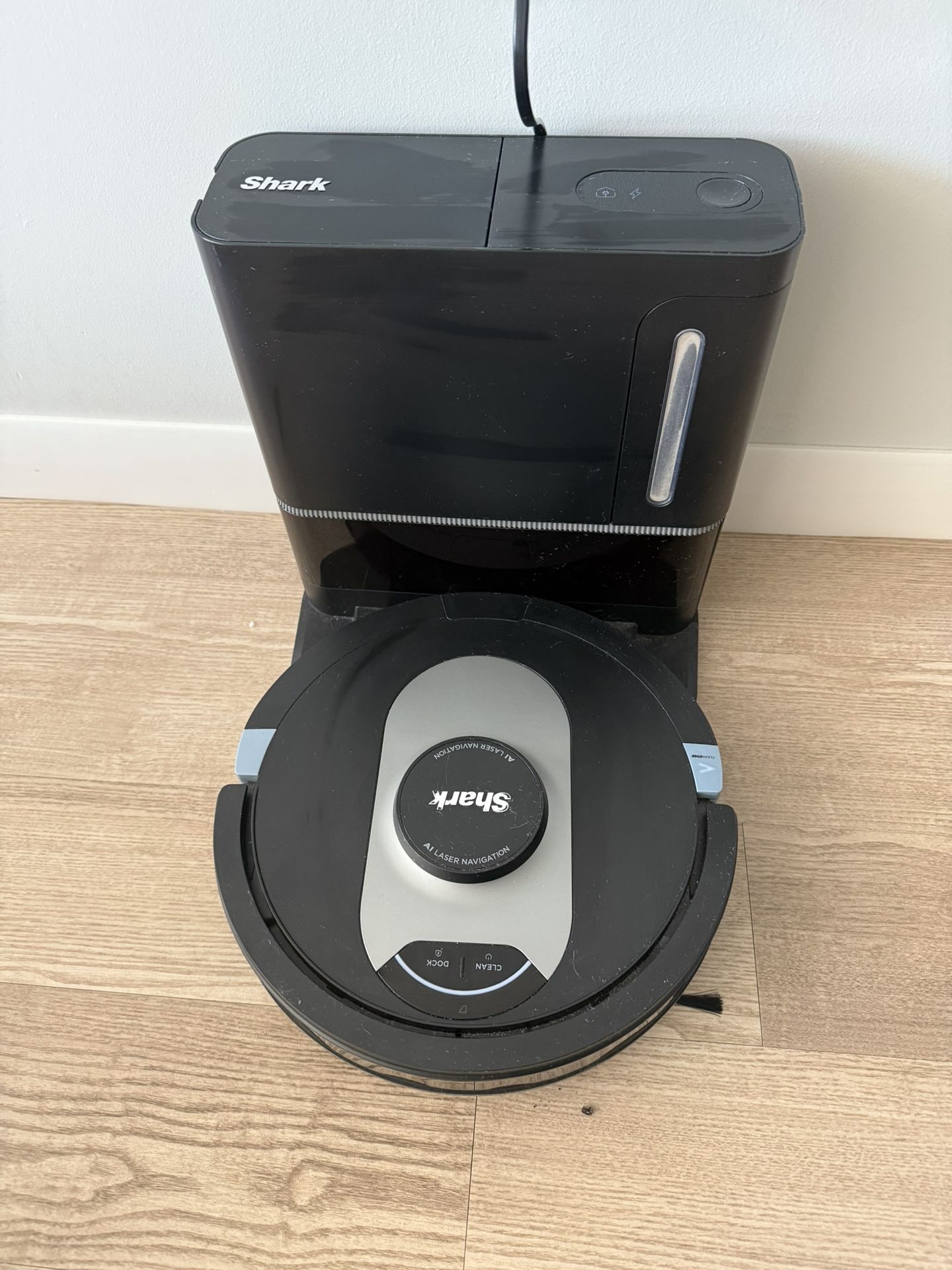 Shark UR2500SR AI Ultra Robot Vacuum