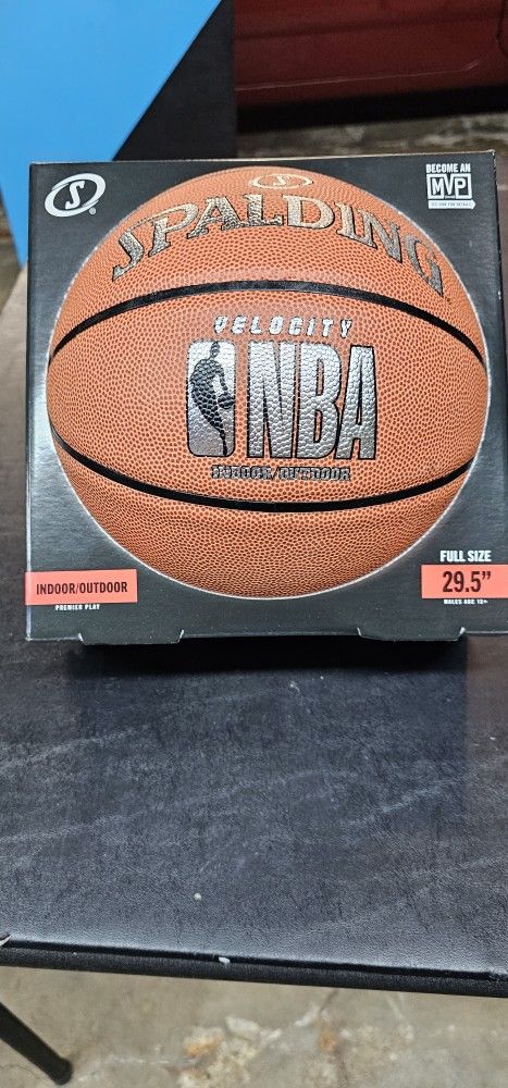Spalding Velocity 29.5 Basketball