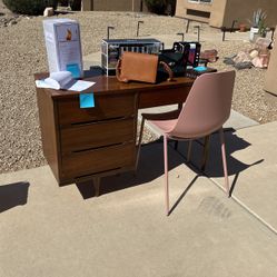 Desk And Chair 