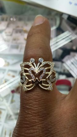 14k italian gold ring 3.9 grams