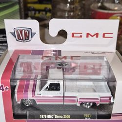 M2 Machines Sema Show Exclusive GMC Sierra C30!!