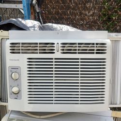 Room Ac 