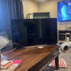 32'’ INSIGNIA TV 