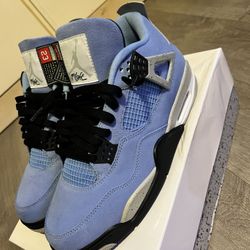 Jordan 4 UNC 