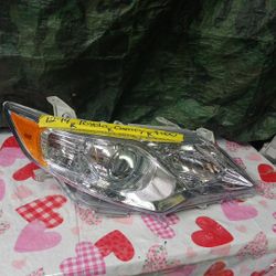 2012-14 Toyota Camry Right Headlight 