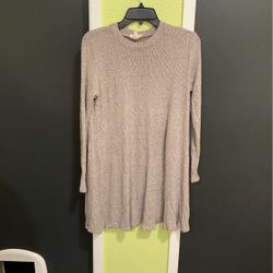 Women’s Dress (size L)