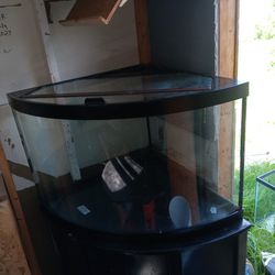 60 Gallon Bowfront Corner Fish Tank