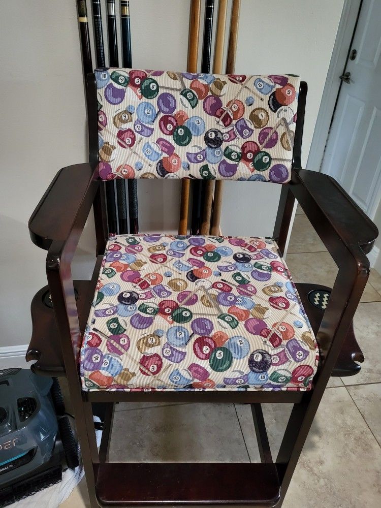 Billard Chairs