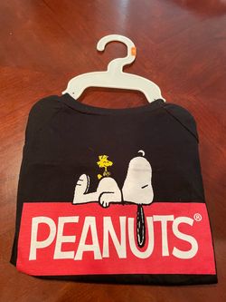 New Peanuts Snoopy Dog Shirt MEDIUM