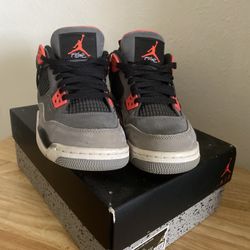 Air Jordan 4 Retro