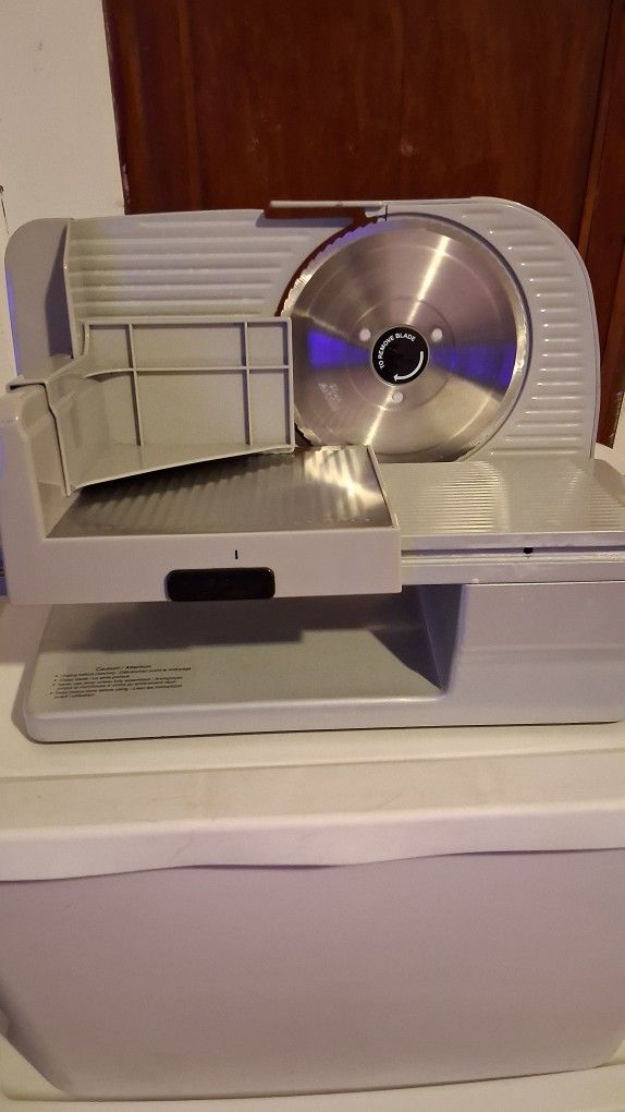 Chef's Choice 610 Meat Slicer 