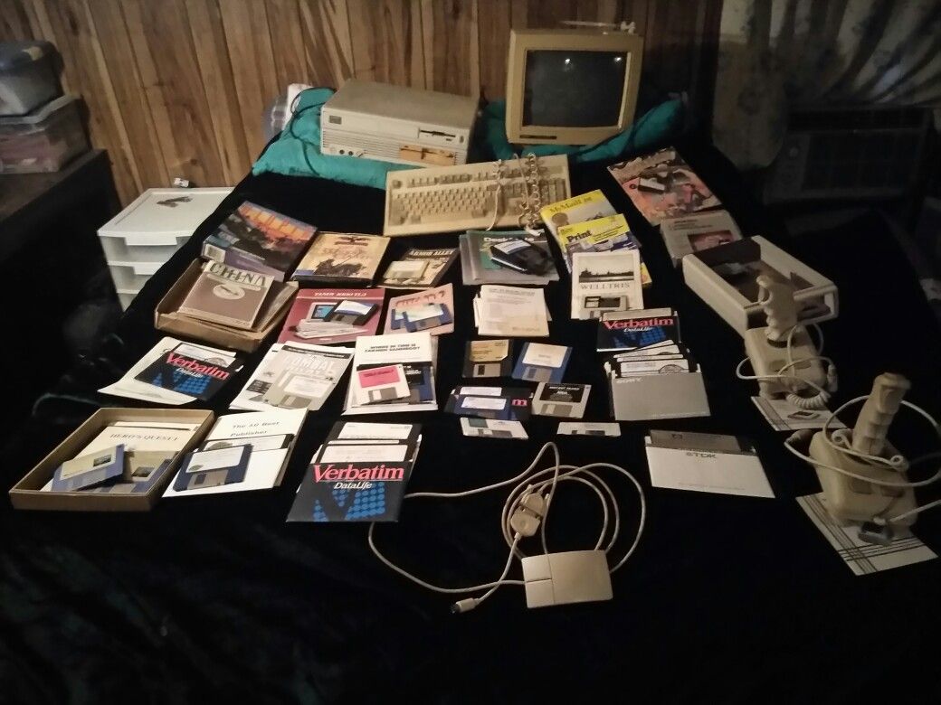 Vintage Tandy 1000 TL3 PC w/extras