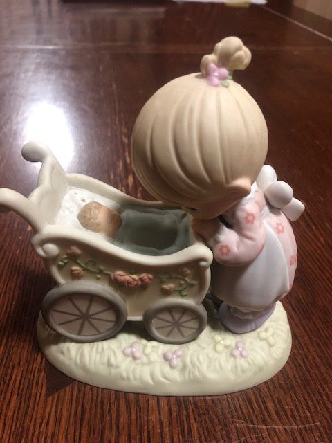 Precious Moments baby Something Precious from Above figurine