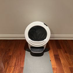 Litter Robot 4 with Mat and 3 Year Warranty
